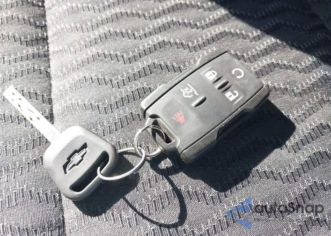 2015 Chevrolet Tahoe Ls z USA, uszkodzony, nr VIN 1GNSCAKC3FR234724